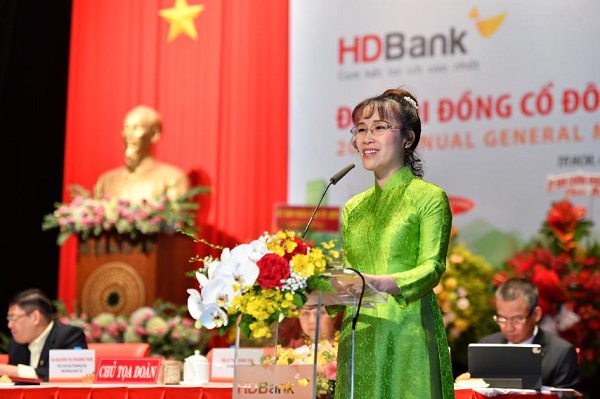 Bà Nguyễn Thị Phương Thảo - P.Chủ tịch HĐQT Thường trực HDBank phát biểu tại ĐHĐCĐ 2021