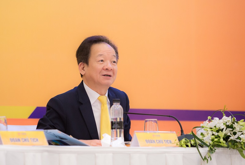 Ôông Đỗ Quang Hiển, Chủ tịch HĐQT nhiệm kỳ 2017 – 2022 tiếp tục giữ chức Chủ tịch HĐQT SHB nhiệm kỳ 2022 – 2027. 