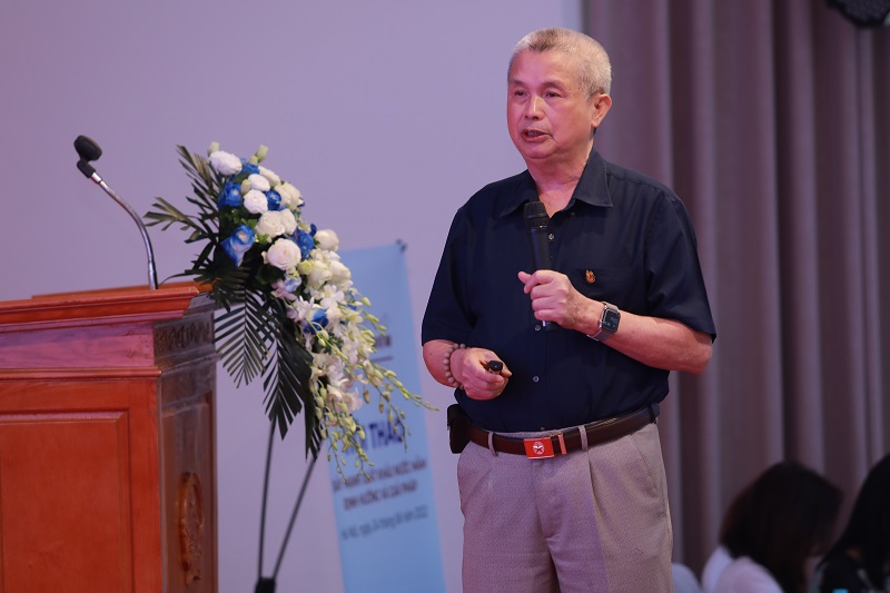 Tiến sĩ Trần Đáng - Chủ tịch Hội nước mắm Việt Nam trình bày tại hội thảo