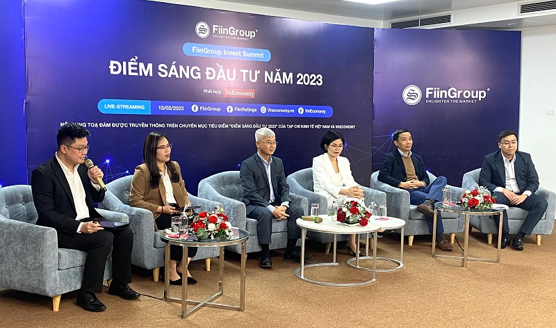 Các diễn giả tại tọa đàm do FiinGroup tổ chức, với sự phối hợp truyền thông của Tạp chí Kinh tế Việt Nam. (Ảnh: FiinGroup)