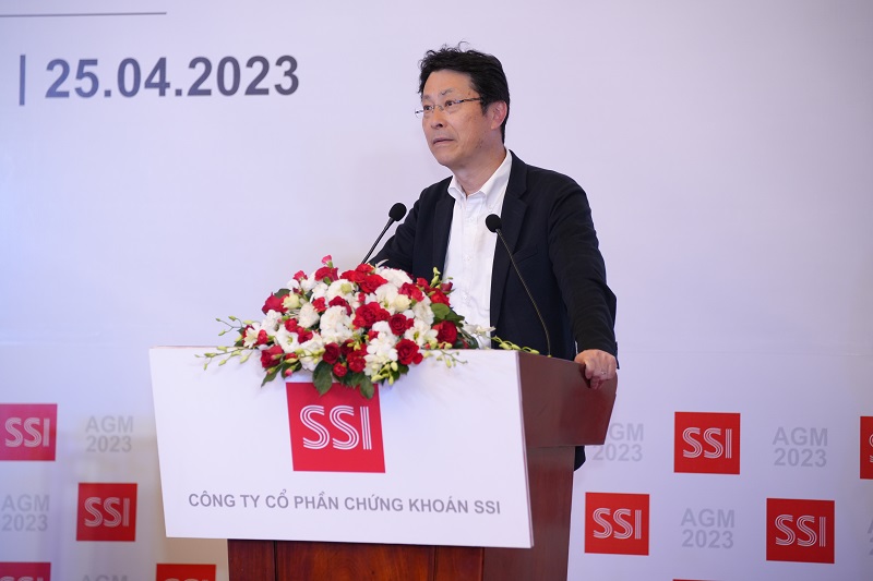 Tổng Giám đốc Daiwa (Nhật Bản), một trong những đối tác chiến lược của SSI bày tỏ niềm tin vào TTCK Việt Nam và SSI cùng Ban lãnh đạo, được dẫn đầu bởi ông Nguyễn Duy Hưng