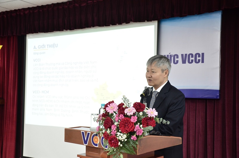 Phó Chủ tịch VCCI Võ Tân Thành phát biểu tại buổi lễ