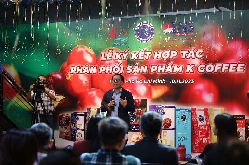 Ông Phan Minh Thông - Chủ tịch Phúc Sinh Group phát biểu tại sự kiện