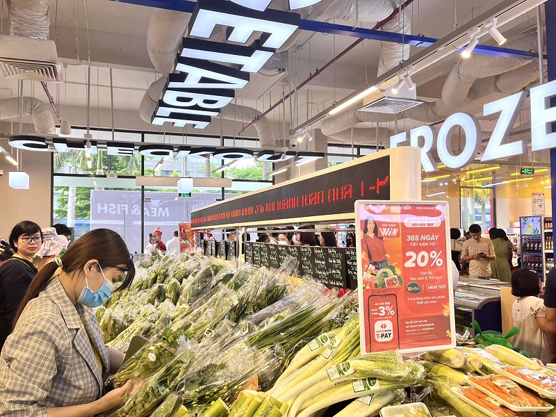 Khu vực rau củ phong phú tại siêu thị WinMart