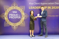 Home Credit Việt Nam nhận Giải thưởngp/dẫn đầu về thanh toán qua thẻ tín dụng