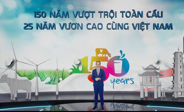 Ông Berend Van Wel – TGĐ FCV Việt Nam chia sẻ những thành tựu của tập đoàn