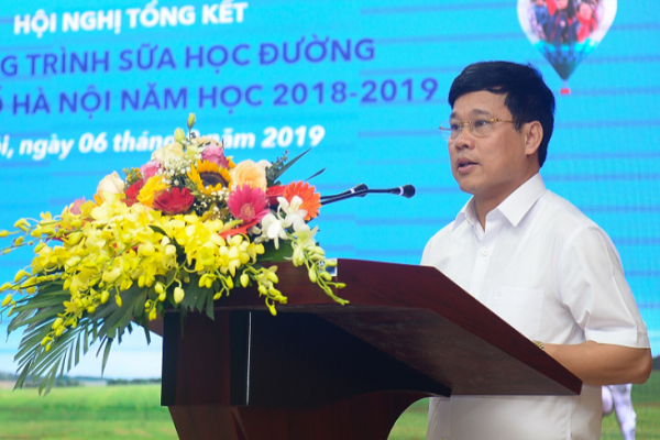 Ông Ngô Văn Quý, Phó chủ tịch UBND Thành phố Hà Nội khẳng định: Năm học mới, Hà Nội tiếp tục tăng cường công tác lãnh đạo, chỉ đạo, phối hợp với các cấp, các ngành liên quan để đạt tỷ lệ trên 90% học sinh tham gia chương trình SHĐ.