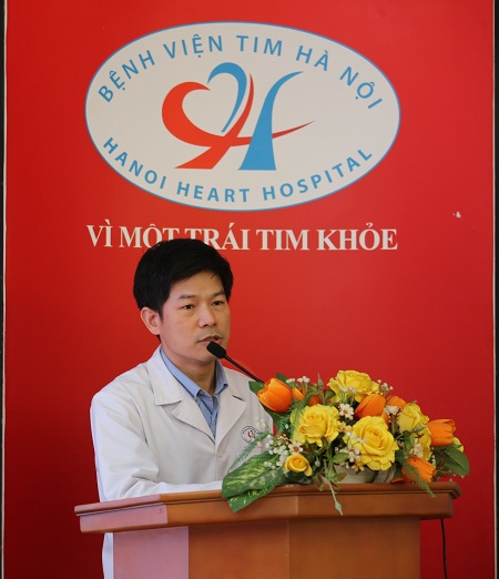 PGS.TS.BS Nguyễn Sinh Hiền, Phó Giám đốc Bệnh viện Tim Hà Nội phát biểu tại Hội nghị sơ kết chương trình hợp tác.
