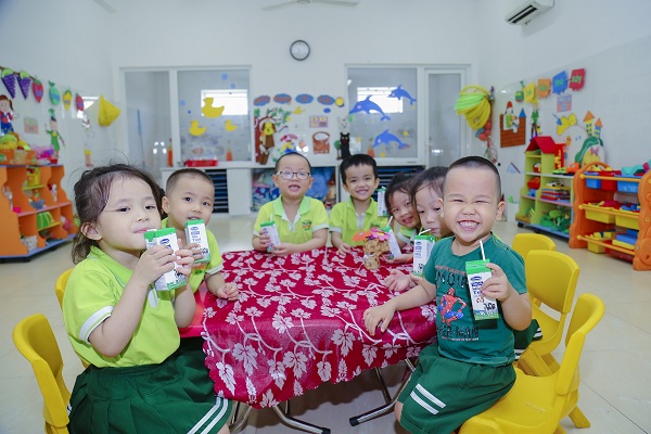 Gần 41.000 trẻ em Đà Nẵng đang thụ hưởng chương trình Sữa học đường.