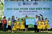 Quỹ sữa “Vươn cao Việt Nam” và Vinamilk trao tặng 120.000 ly sữa cho trẻ em Hà Nội