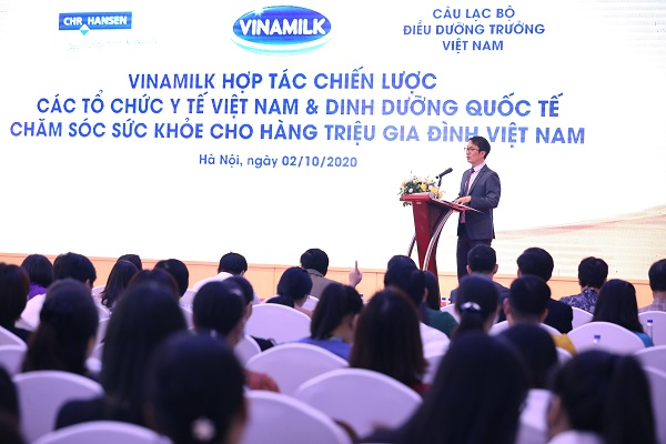 Ông Phan Minh Tiên đại diện Công ty Vinamilk phát biểu tại buổi lễ ký kết.
