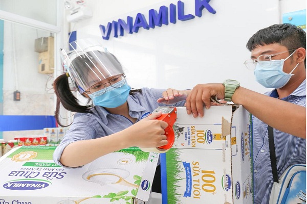 Hệ thống Giấc mơ sữa Việt của Vinamilk với hơn 500 cửa hàng trên cả nước, kết hợp kênh thương mại điện tử đã đóng góp tích cực vào doanh thu của quý 3/2021.