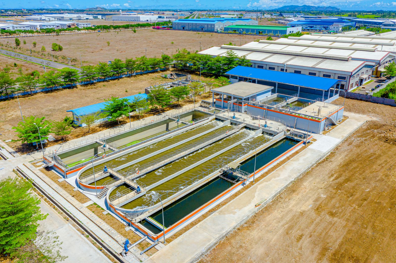 Một trong ba nhà máy xử lý nước thải tập trung tại KCN Đô thị và Sân Golf Châu Đức