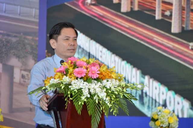 Ông Nguyễn Văn Thế - Bộ trưởng Bộ Giao thông Vận tải phát biểu tại Lễ khai trương.