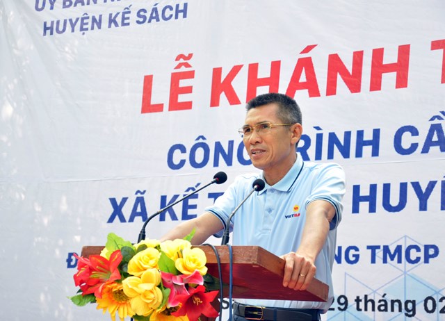 Ông Nguyễn Thanh Nhung - Tổng Giám đốc Ngân hàng Vietbank phát biểu tại buổi lễ khánh thành Cầu Tư Sỹ.