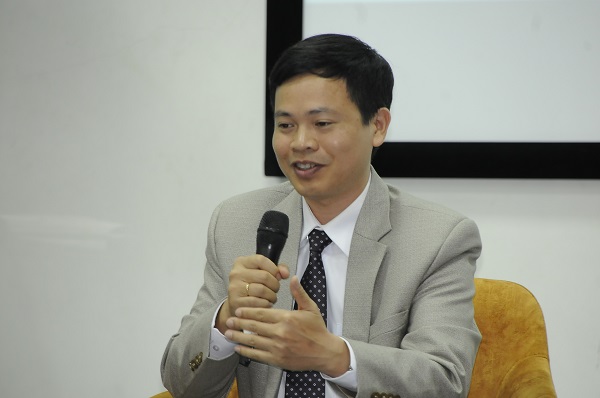 PGS.TS Nguyễn Ngọc Vũ – Phó Hiệu trưởng, trường Đại học Hoa Sen cho rằng, dù áp dụng công nghệ, thì giáo dục trực tuyến cũng phải đặt người học làm trọng tâm.