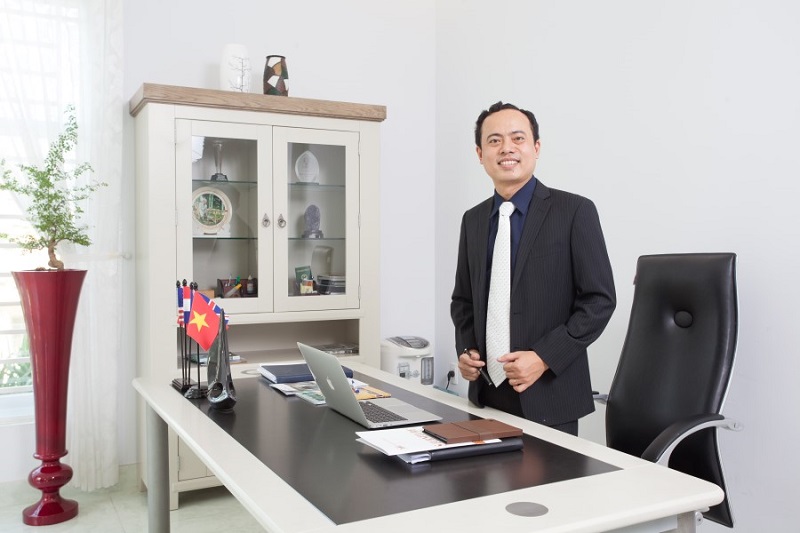 Doanh nhân Huỳnh Thanh Vạn - Phó Chủ tịch hội Doanh nhân Trẻ tỉnh Bình Dương, Chủ tịch HĐQT Công ty CP S Furniture.
