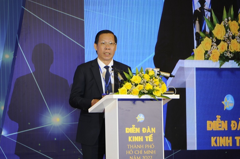 Chủ tịch UBND TP.HCM Phan Văn Mãi phát biểu tại Diễn đàn - Ảnh: Đình Đại.