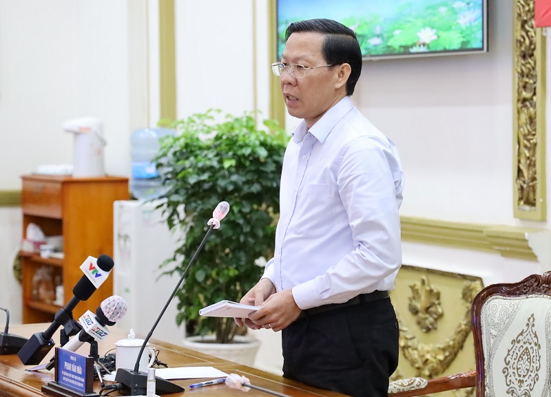 Chủ tịch UBND TP.HCM Phan Văn Mãi phát biểu tại phiên họp - Ảnh: TTBC.