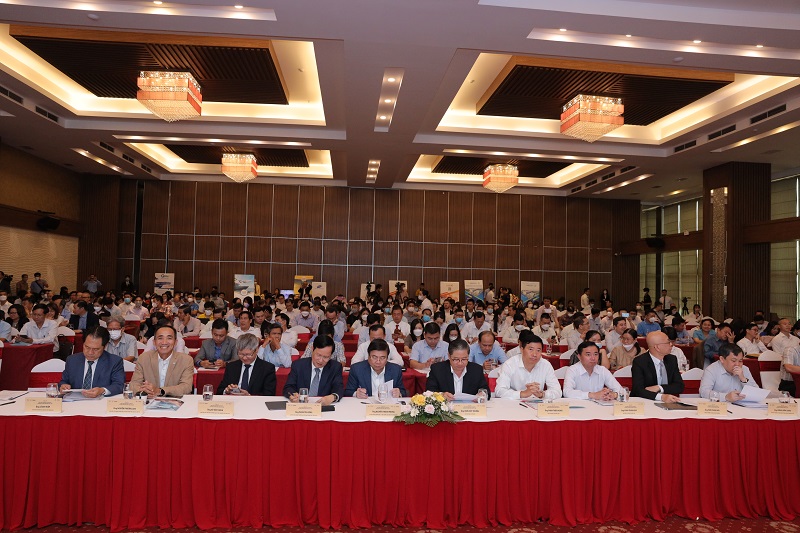 Hơn 300 dpanh nghiệp tham dự Diễn đàn Hoàn thiện chuỗi dịch vụ logistics cho nông sản đồng bằng Sông Cửu Long.