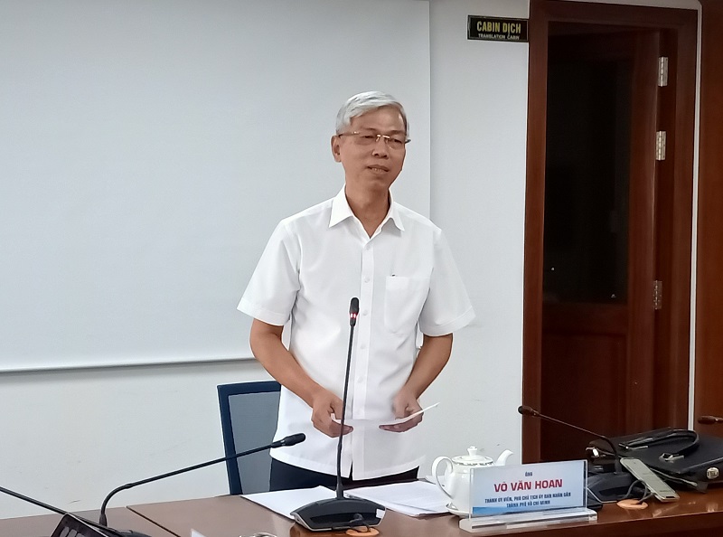 Ông Võ Văn Hoan - Phó chủ tịch UBND TP.HCM phát biểu tại điểm cầu TP.HCM - Ảnh: Đình Đại.