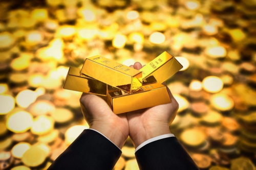 Nhà đầu tư chốt lời, vàng giảm giá mạnh