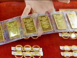 Áp lực mạnh lên của đồng USD, vàng tiếp đà giảm giá