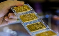 Vàng trong nước lại đắt hơn vàng thế giới tới 18 triệu đồng/ lượng