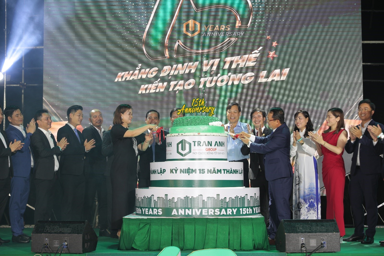 Lễ kỷ niệm 15 năm thành lập Trần Anh Group.