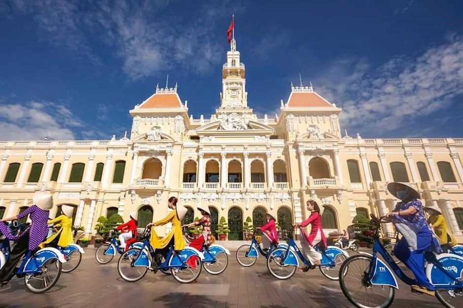 Chương trình “TP.HCM Chào đón bạn – Welcome to Ho Chi Minh City”.