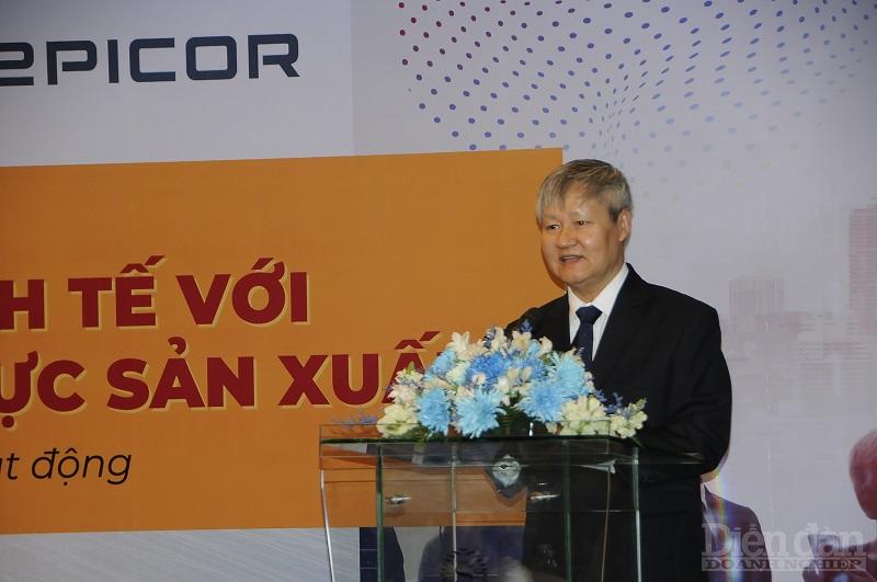 Phó Chủ tịch VCCI Võ Tân Thành phát biểu tại Hội thảo - Ảnh: Đình Đại.