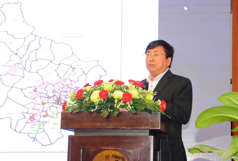 ông Đạo Văn Rớt – Phó giám đốc Sở Công thương tỉnh Ninh Thuận trình bày tham luận tại Hội thảo 