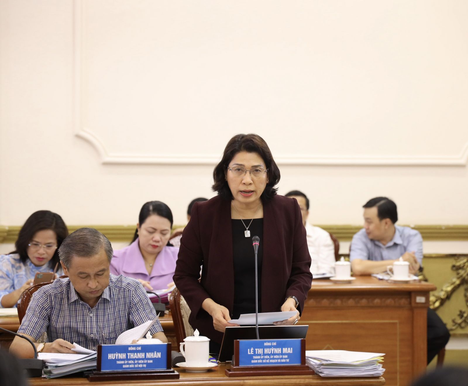 Giám đốc Sở KH-ĐT TP.HCM Lê Thị Huỳnh Mai báo cáo về tình hình kinh tế - xã hội quý I/2023 của TP.HCM - Ảnh: TTBC.
