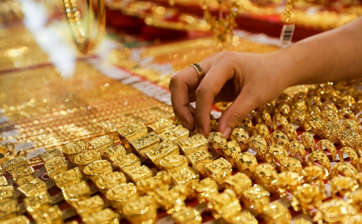 Tại thị trường trong nước, các loại vàng nhẫn, vàng nữ trang 24K tăng mạnh 