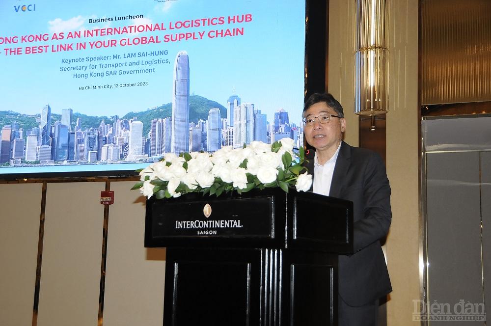 Bộ trưởng Bộ GTVT và Logistics Hong Kong Lam Sai Hung phát biểu tại sự kiện - Ảnh: Đình Đại.