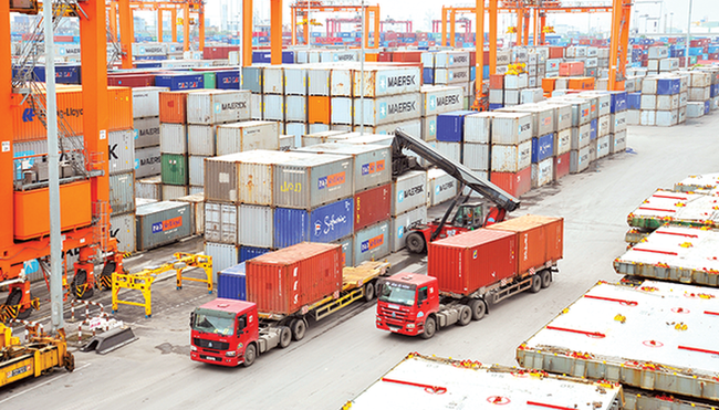Kim ngạch xuất nhập khẩu hàng hóa Việt Nam tăng 18,6% trong 2 tháng đầu năm.