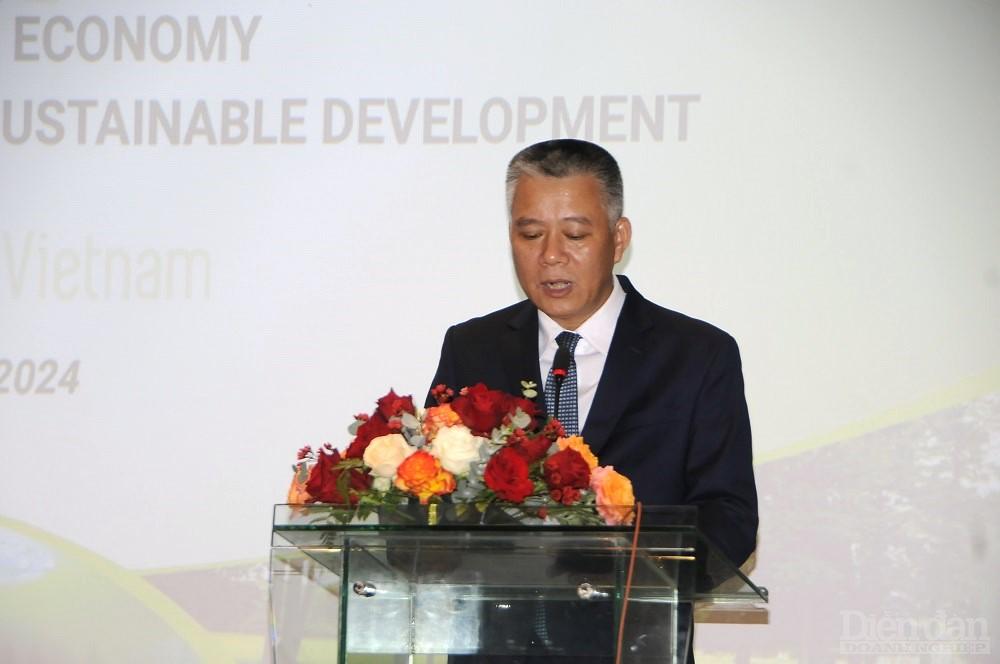 ông Lê Thành Quân - Vụ trưởng Vụ Quản lý các khu kinh tế, Bộ KH&ĐT phát biểu khai mạc Hội nghị.