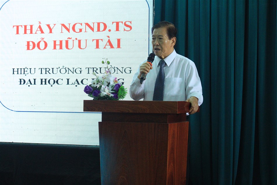 Thầy NGND. TS. Đỗ Hữu Tài - Hiệu trưởng Nhà trường phát biểu chỉ đạo tại cuộc thi
