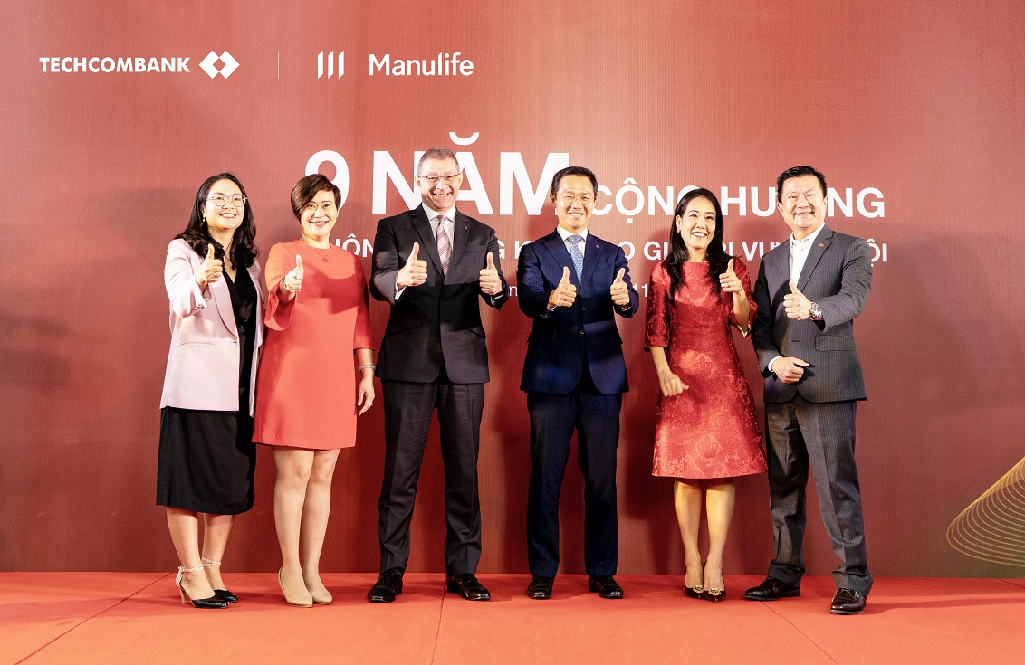 Đội ngũ Lãnh đạo Cấp cao của Techcombank và Manulife