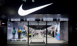 Nike: cổ phiếu “sa sút” đã biến 10.000 USD thành gần 1 triệu USD
