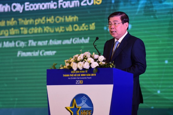 ông Nguyễn Thành Phong - Chủ tịch Ủy ban nhân dân TP. Hồ Chí Minh cho biết: mục tiêu quan trọng của diễn đàn năm nay là cung cấp các yếu tố đầu vào giúp thành phố Hồ Chí Minh sớm trở thành trung tâm tài chính khu vực và quốc tế. 