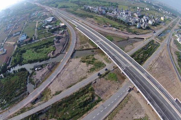 Ban Quản lý dự án Thăng Long vừa đề nghị Bộ GTVT phê duyệt dự án cao tốc Dầu Giây – Tân Phú theo hình thức PPP, loại hợp đồng BOT, trong đó, nhà nước hỗ trợ kinh phí 1.300 tỉ đồng. 