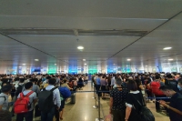 “Tắc nghẽn” tại sân bay Tân Sơn Nhất: Cục Hàng không sẽ thu hồi slot của các hãng bay không dùng hết