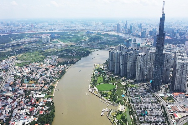 Yêu cầu Sở Quy hoạch - Kiến trúc hoàn thành đề án quy hoạch phát triển kinh tế dịch vụ dọc sông Sài Gòn trong năm 2022, nhằm khai thác và bảo tồn nét đẹp sông Sài Gòn.