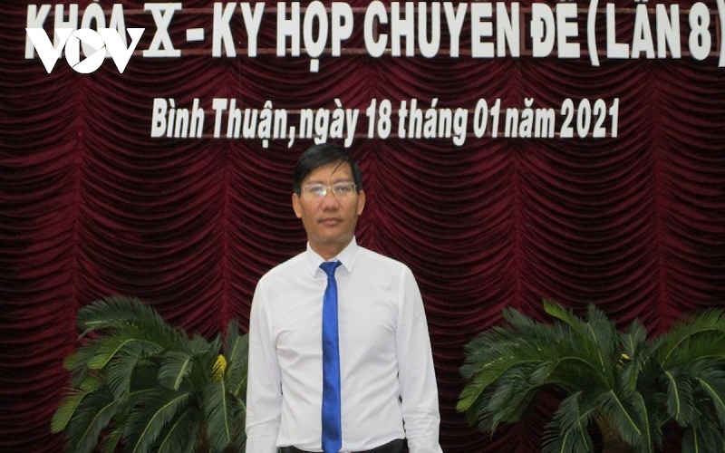 Thủ tướng vừa ký quyết định thi hành kỷ luật hành chính hàng loạt lãnh đạo, trong đó, ông Lê Tuấn Phong - Chủ tịch UBND tỉnh Bình Thuận, bị Thủ tướng ký quyết định kỷ luật cảnh cáo.