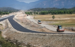 Cao tốc Phan Thiết - Vĩnh Hảo: Lại lo “trễ hẹn” vì thiếu đất đắp nền?