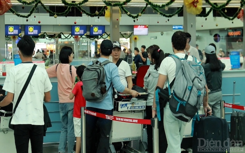 Theo đại diện Cục Hàng không Việt Nam, với việc tăng tham số điều phối, các hãng hàng không Việt Nam sẽ được xác nhận thêm 48 slot/ngày tương đương với khoảng 10.000 ghế/ngày để bổ sung thêm vào các đường bay