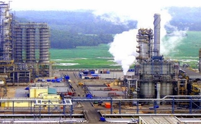 Tập đoàn SCG của Thái Lan mới đây đã thông báo hoàn tất ký hợp đồng với Tập đoàn Dầu khí Việt Nam (PVN) để mua lại 29% cổ phần còn lại tại Nhà máy Hóa dầu Long Sơn với giá trị 2.052 tỷ đồng. Theo đó, giá trị của thương vụ là 2.052 tỷ đồng, dự kiến hoàn thành vào tháng 6/2018.
