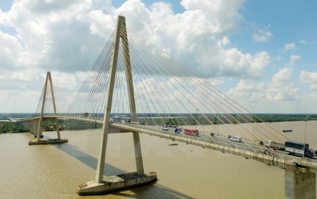 Trước tình trạng cầu Rạch Miễu 1 thường xuyên kẹt xe, tỉnh Bến Tre cho rằng xây thêm cầu là cấp thiết nên đề xuất dùng ngân sách Nhà nước.
