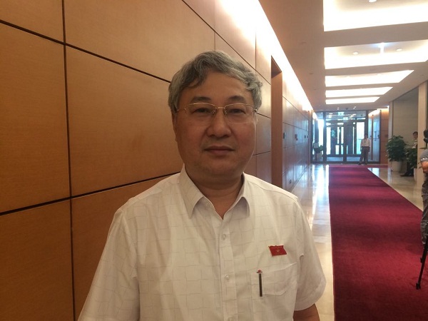 ĐBQH Trần Văn Lâm - Ủy viên Ủy ban Tài chính-Ngân sách của Quốc hội. Ảnh: Nguyễn Việt